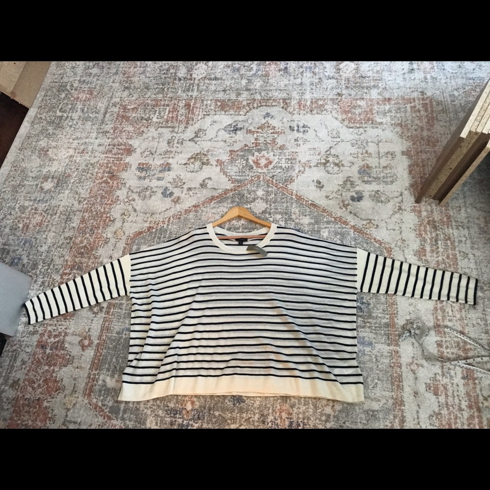J.Crew Relaxed Fit Crewneck Sweater - Picture 7 of 7
